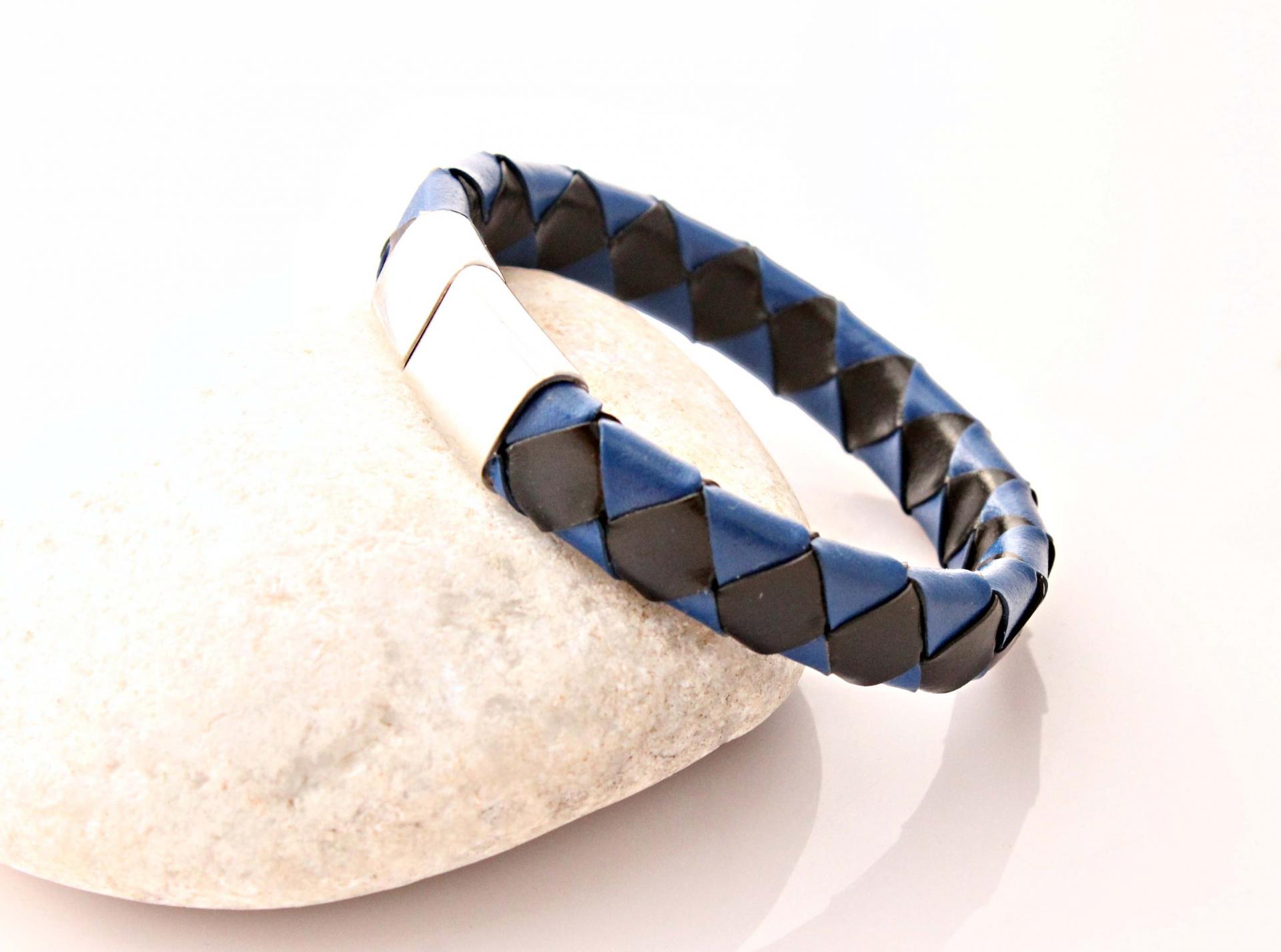Diamond Checkers Bracelet - Black 'n Blue - Customisable