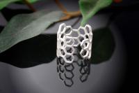 Geometric Honeycomb Design Adjustable Ring