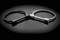 Shackle Bangle Stainless Steel