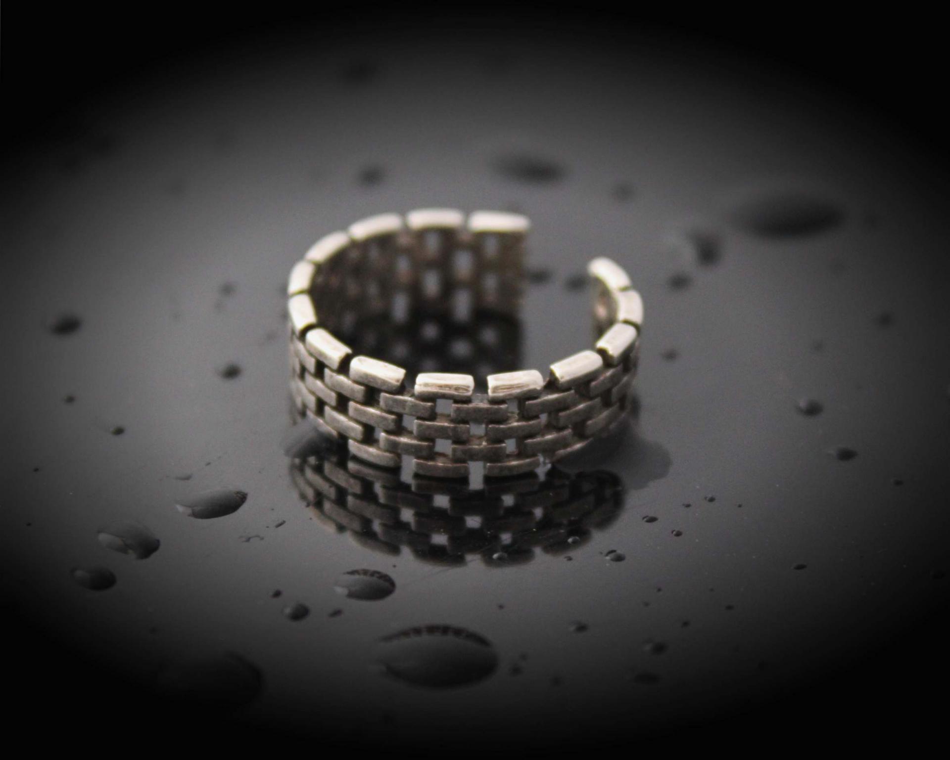 Adjustable Ring - Geometric Wall Design - Stainless Steel