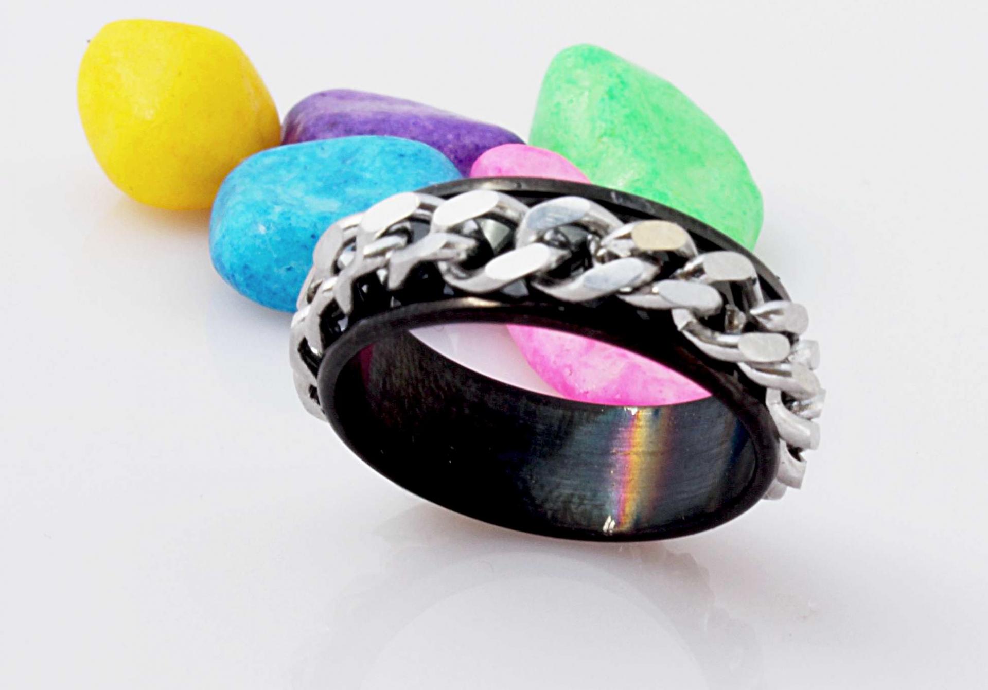 Black Stainless Steel Chain Ring - Unisex