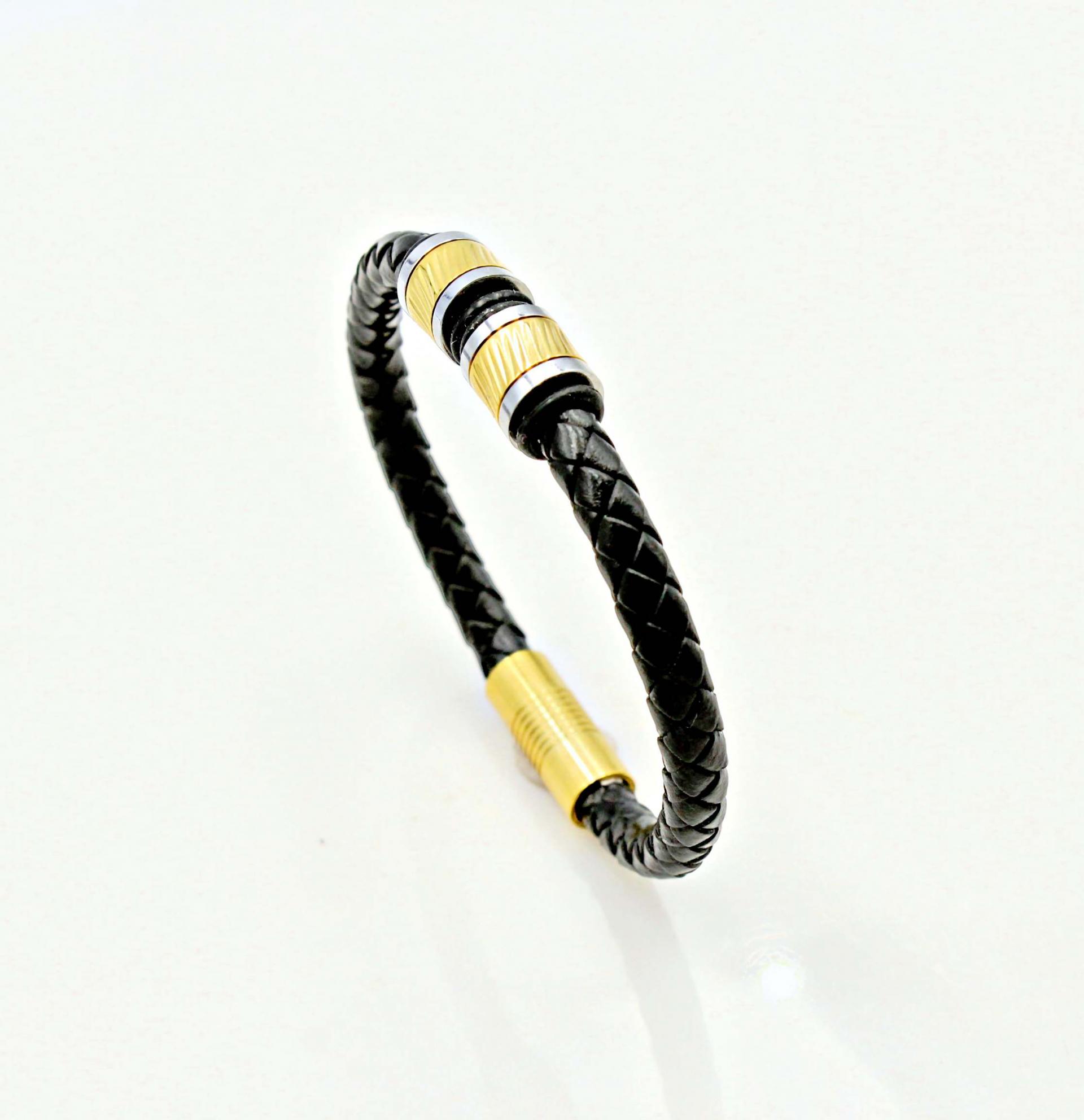 Gold Polished Stripe Bead Leather Bracelet