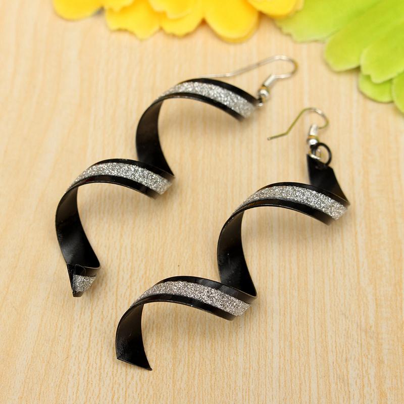 Retro Spiral Twist Long Drop Earrings