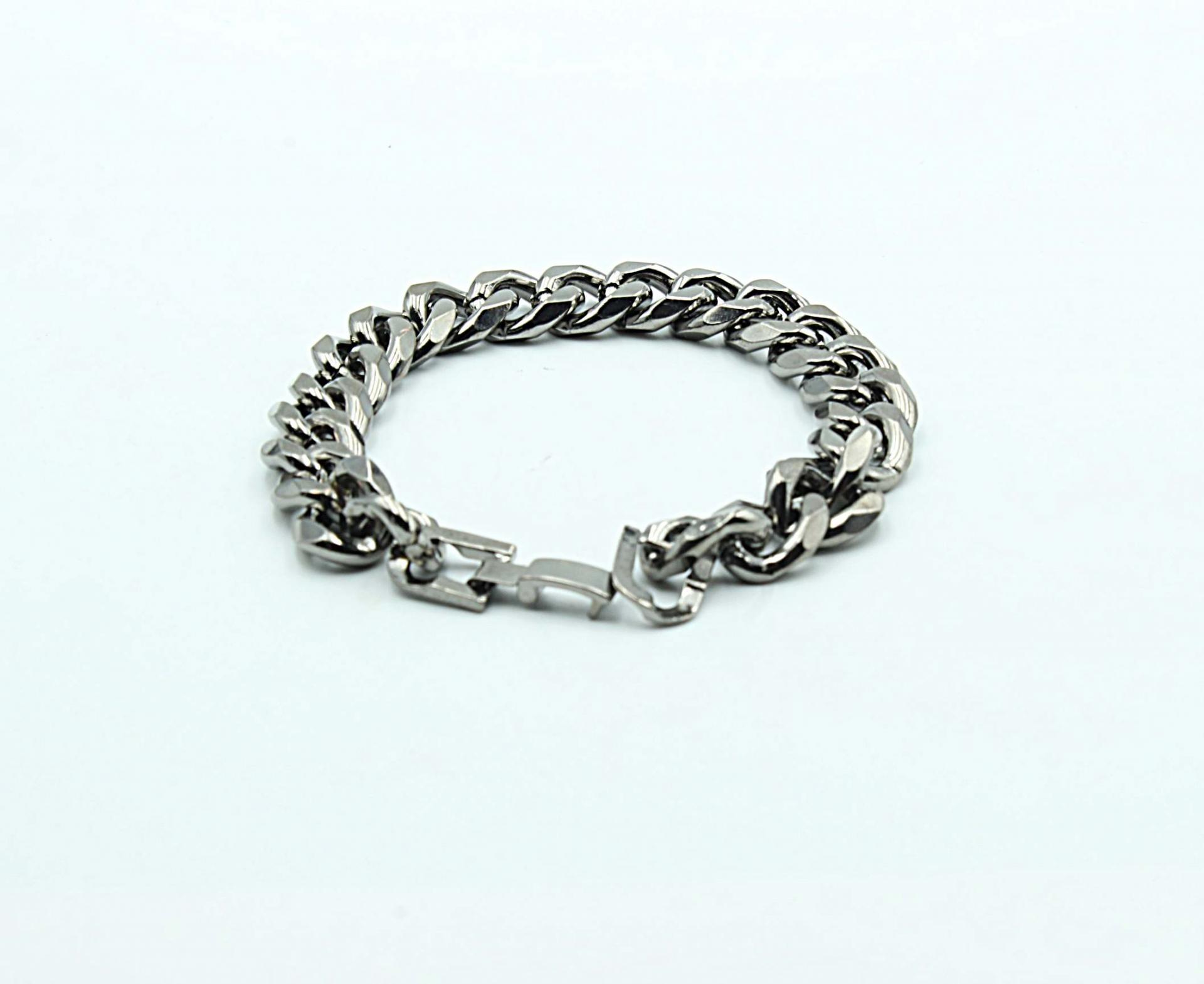 Gunmetal Black urban link chain bracelet from Chrissie C