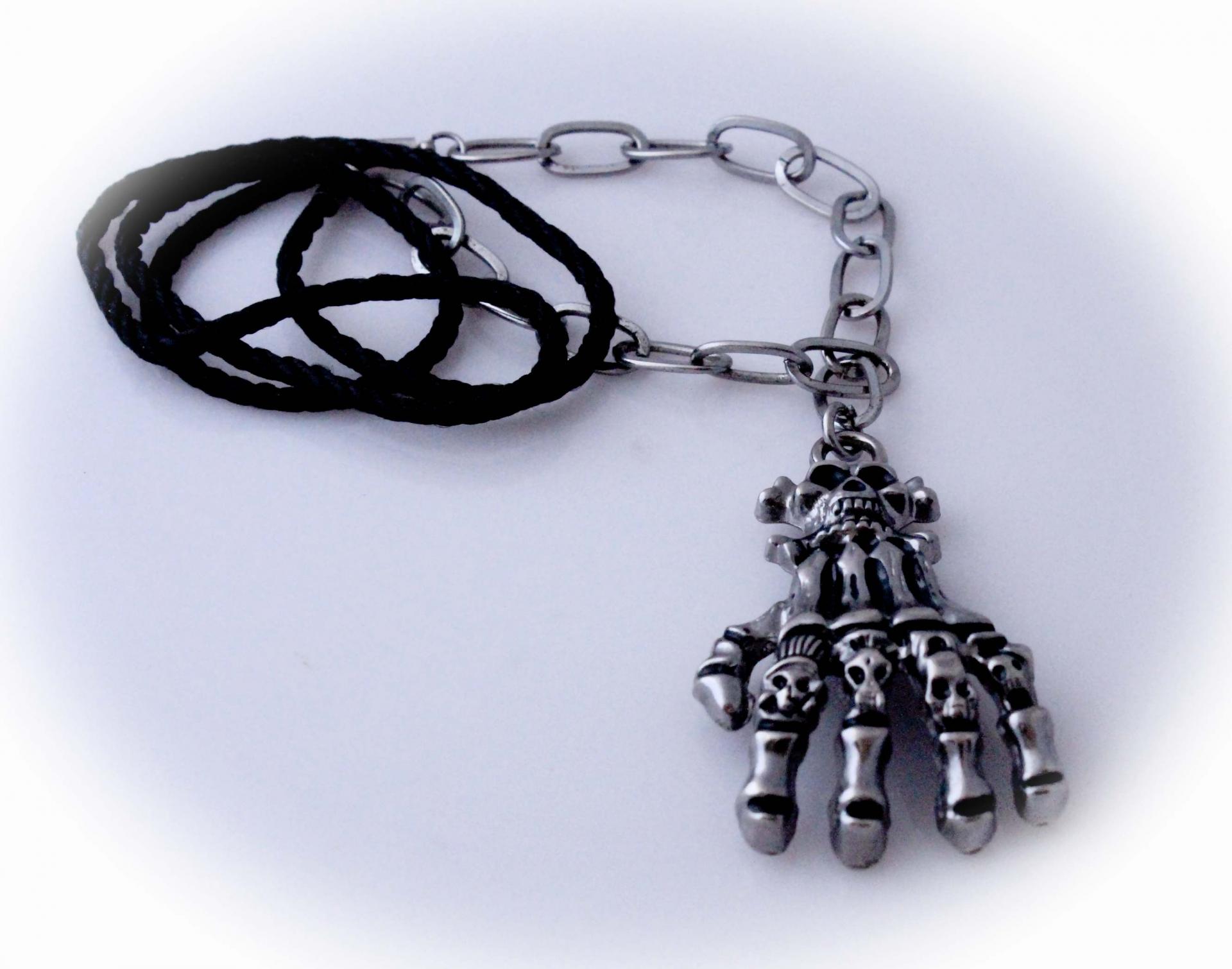 Vintage Punk Skull Hand Necklace