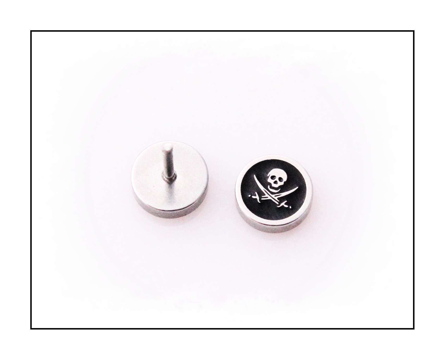 Fake Ear Plug - Skull Design in Stainless Steel