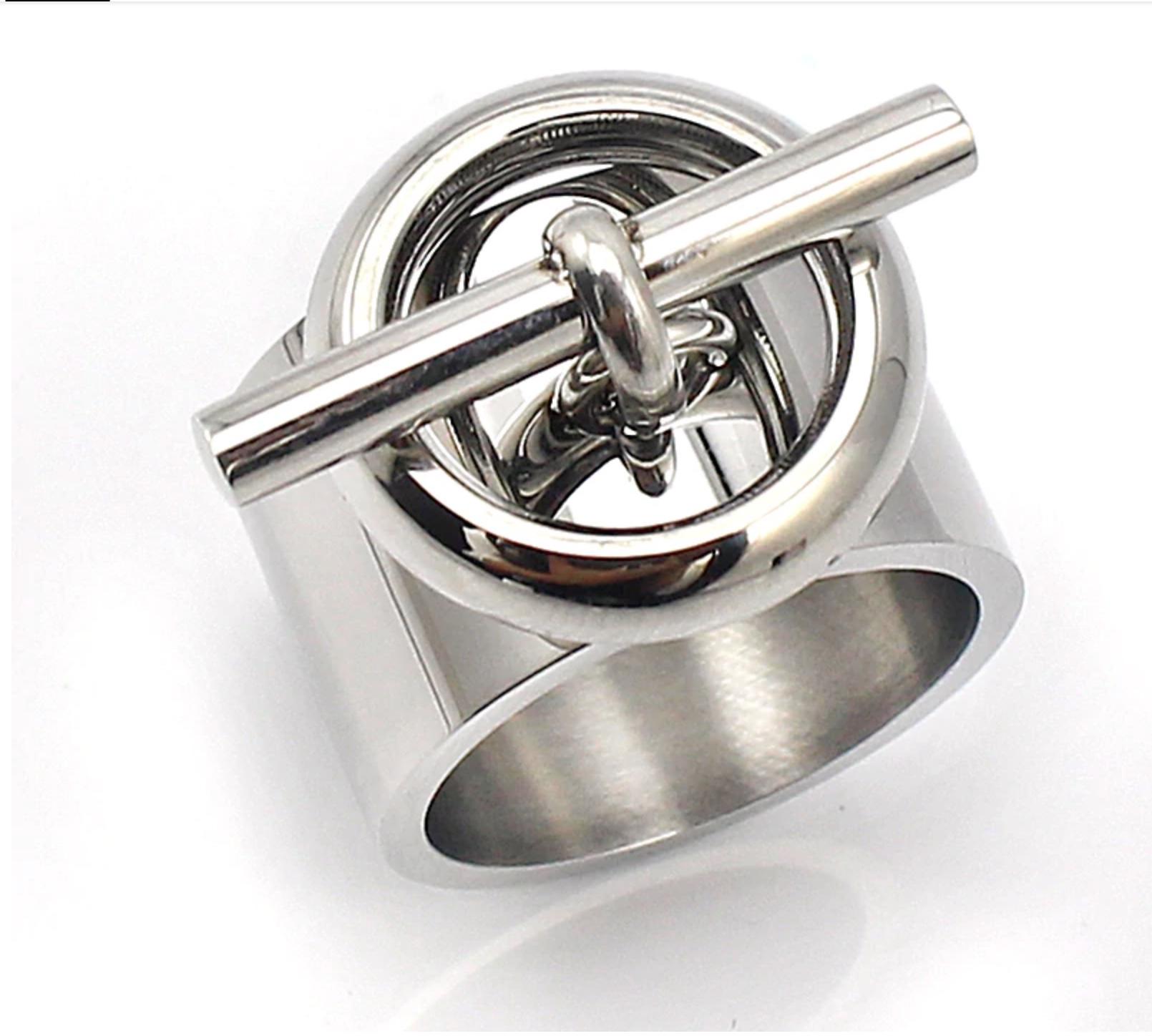 Toggle Clasp Design Stainless Steel Ring