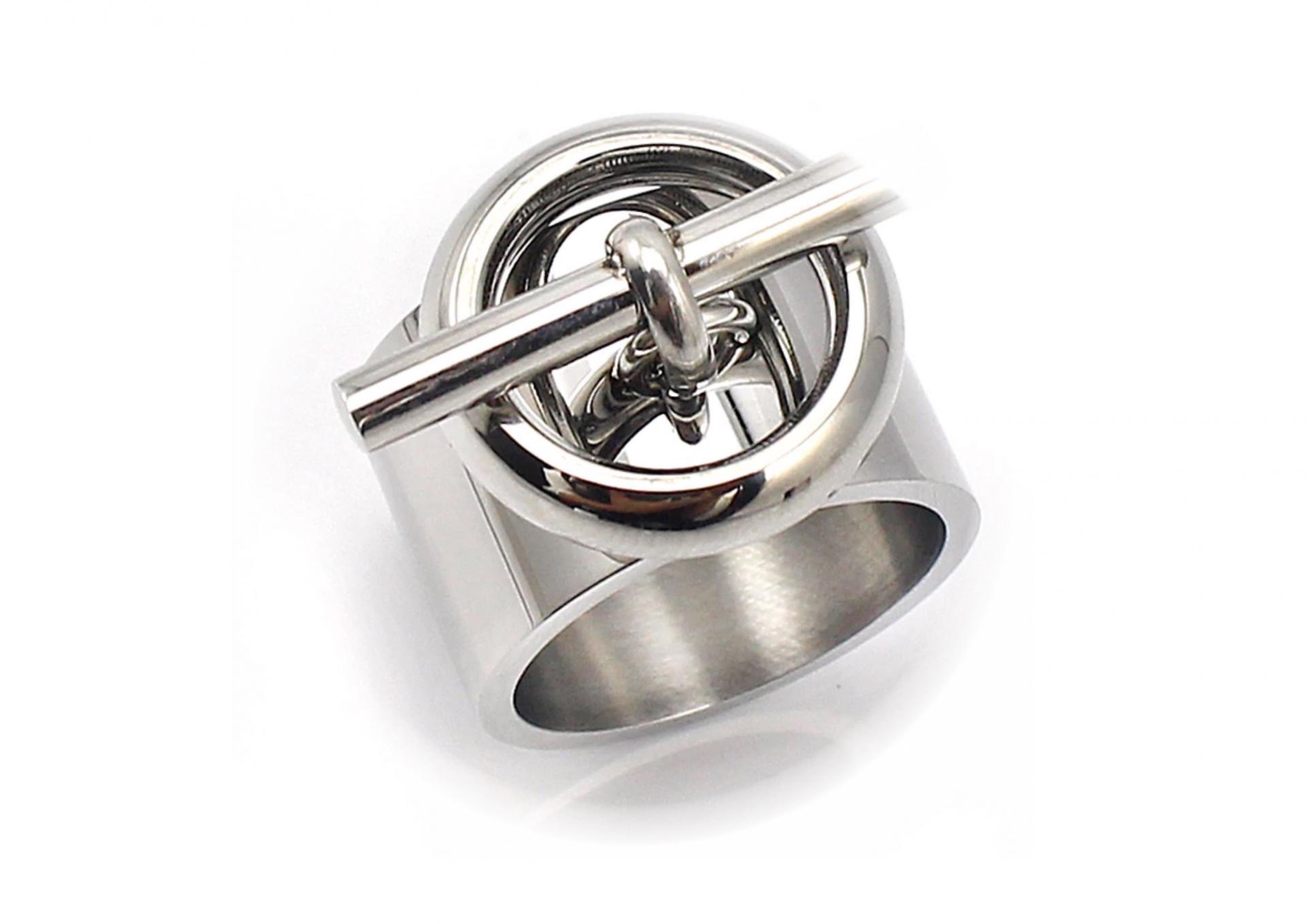 Toggle Clasp Design Stainless Steel Ring