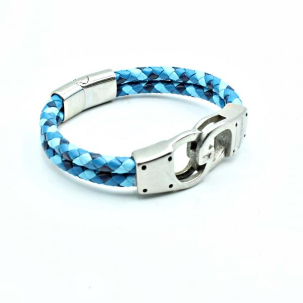 custom bracelet from Chrissie C with handcuff theme