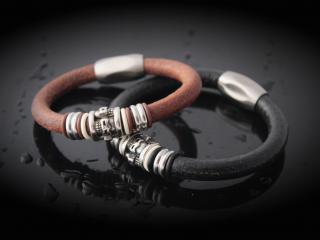 Leather & Steel Skull Bracelet - Customise Your Size & Colour